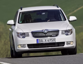 Škoda Superb Combi GreenLine [Worldwide] '2009–13