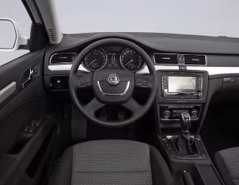 Painel frontal Škoda Superb Combi GreenLine [Worldwide] '2009–13