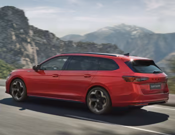 Škoda Superb Combi Sportline [Worldwide] '2024–pr.