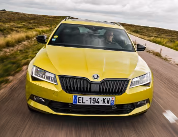 Škoda Superb Combi SportLine [Worldwide] '2015–19