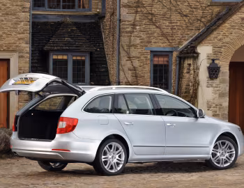 Škoda Superb Estate [UK-spec] '2009–13