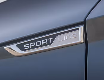 Škoda Superb Estate 4×4 SportLine [UK-spec] '2016–19