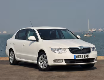 Škoda Superb GreenLine [UK-spec] '2009–13