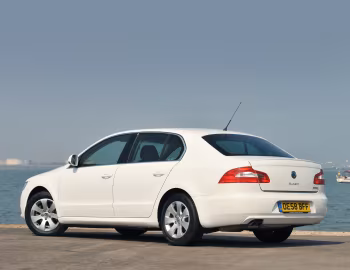 Škoda Superb GreenLine [UK-spec] '2009–13