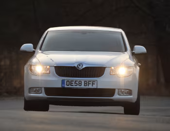 Škoda Superb GreenLine [UK-spec] '2009–13