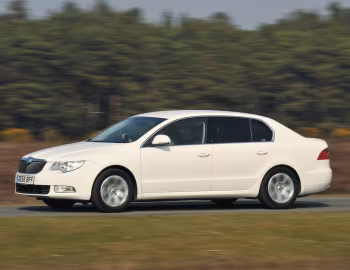 Škoda Superb GreenLine [UK-spec] '2009–13