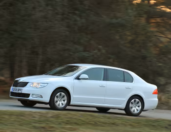 Škoda Superb GreenLine [UK-spec] '2009–13