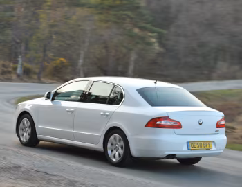 Škoda Superb GreenLine [UK-spec] '2009–13
