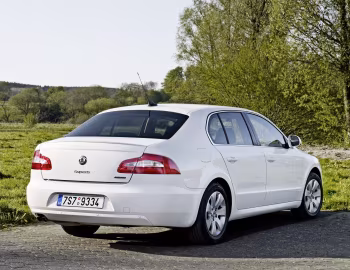 Škoda Superb GreenLine [Worldwide] '2009–13
