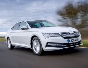Škoda Superb iV [UK-spec] (3V) '2019–24