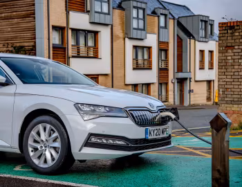 Škoda Superb iV [UK-spec] (3V) '2019–24
