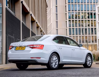 Škoda Superb iV [UK-spec] (3V) '2019–24