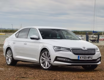 Škoda Superb iV [UK-spec] (3V) '2019–24