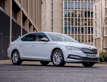 Škoda Superb iV [UK-spec] (3V) '2019–24