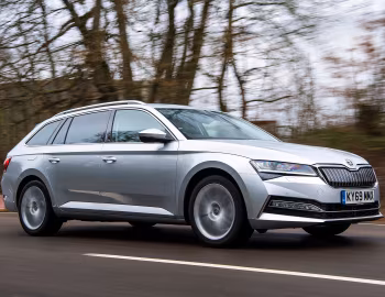 Škoda Superb iV Estate [UK-spec] (3V) '2019–24
