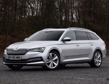 Škoda Superb iV Estate [UK-spec] (3V) '2019–24
