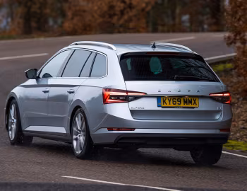Škoda Superb iV Estate [UK-spec] (3V) '2019–24