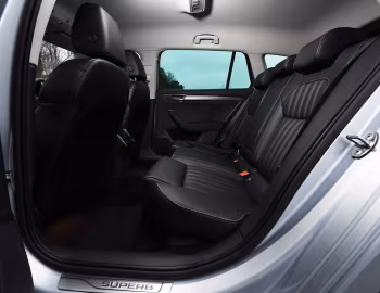 Interior Škoda Superb iV Estate [UK-spec] (3V) '2019–24