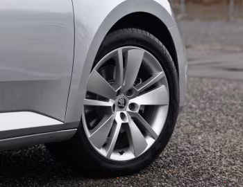 Škoda Superb iV Estate [UK-spec] (3V) '2019–24