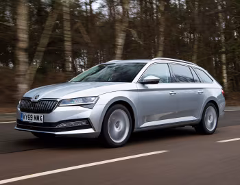 Škoda Superb iV Estate [UK-spec] (3V) '2019–24