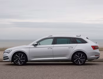 Škoda Superb iV Laurin & Klement Combi [Worldwide] (3V) '2019–24