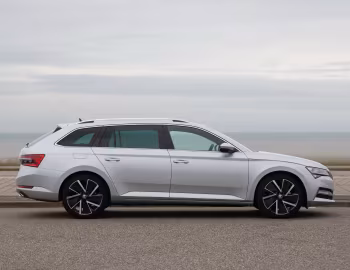 Škoda Superb iV Laurin & Klement Combi [Worldwide] (3V) '2019–24