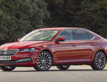 Škoda Superb Laurin & Klement [UK-spec] (3V) '2019–24