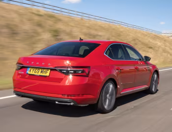 Škoda Superb Laurin & Klement [UK-spec] (3V) '2019–24