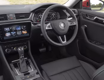Interior Škoda Superb Laurin & Klement [UK-spec] (3V) '2019–24