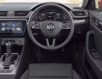 Painel frontal Škoda Superb Laurin & Klement [UK-spec] (3V) '2019–24