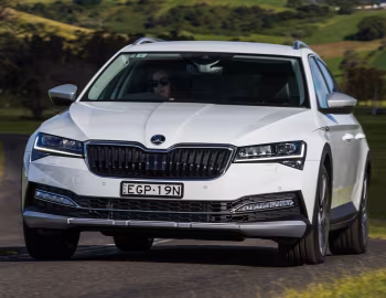 Škoda Superb Scout [Australia] (3V) '2020–24