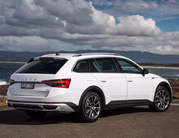 Škoda Superb Scout [Australia] (3V) '2020–24