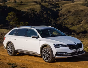 Škoda Superb Scout [Australia] (3V) '2020–24