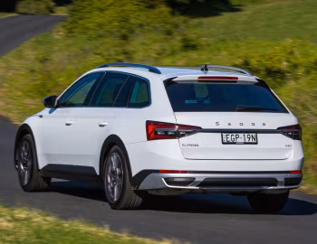 Škoda Superb Scout [Australia] (3V) '2020–24
