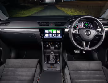 Painel frontal Škoda Superb Scout [Australia] (3V) '2020–24