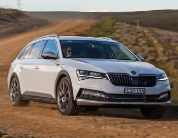 Škoda Superb Scout [Australia] (3V) '2020–24