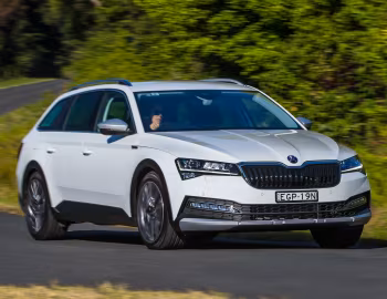 Škoda Superb Scout [Australia] (3V) '2020–24