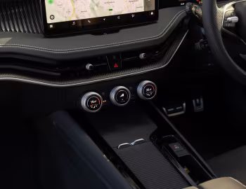 Interior Škoda Superb Sportline [Australia] (3Y) '2025–pr.