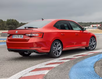 Škoda Superb SportLine 4×4 [Worldwide] '2015–19