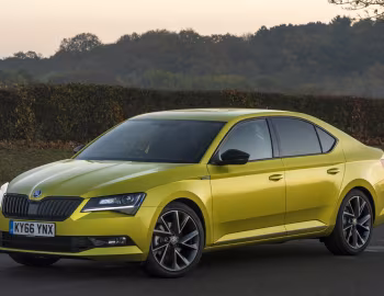 Škoda Superb SportLine [UK-spec] '2016–19