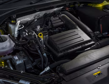 Під капотом Škoda Superb SportLine [UK-spec] '2016–19