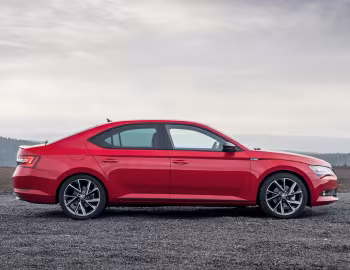 Škoda Superb SportLine [UK-spec] '2016–19