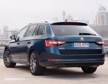 Škoda Superb Wagon [Australia] '2016–19