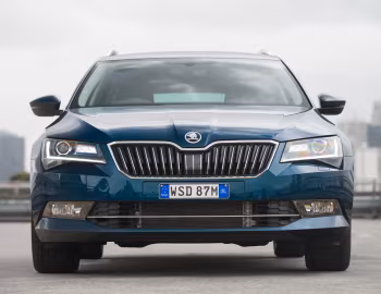Škoda Superb Wagon [Australia] '2016–19