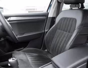 Інтер'єр Škoda Superb Wagon [Australia] '2016–19