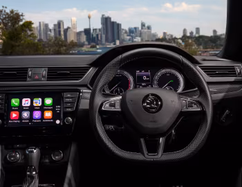 Painel frontal Škoda Superb Wagon 4×4 SportLine [Australia] '2017–19