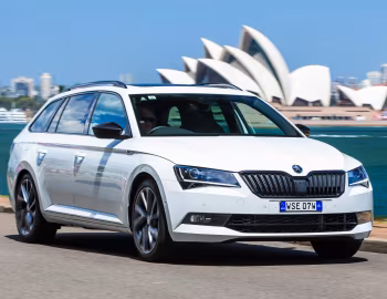 Škoda Superb Wagon 4×4 SportLine [Australia] '2017–19