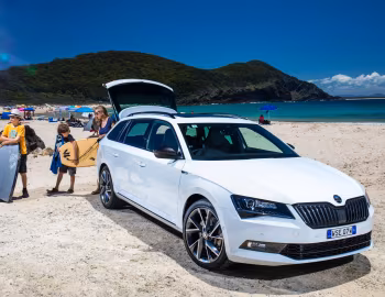 Škoda Superb Wagon 4×4 SportLine [Australia] '2017–19