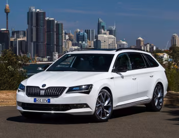 Škoda Superb Wagon 4×4 SportLine [Australia] '2017–19