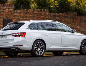 Škoda Superb Wagon 4×4 [Australia] '2016–19